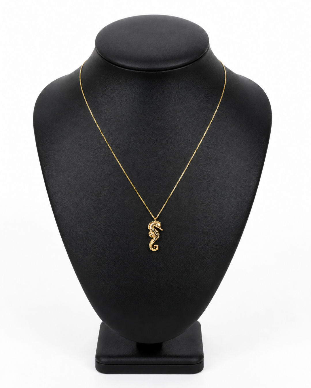 Cadena de Oro 14K con Dije de Caballito de Mar.